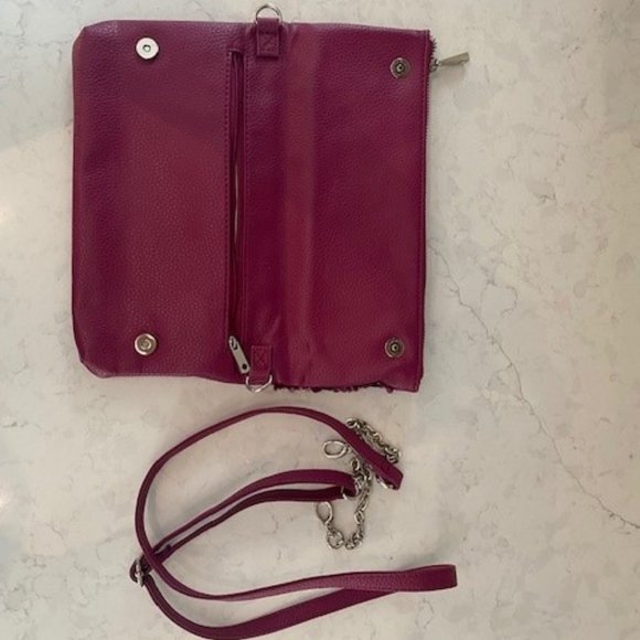 Thirty one Sequin Clutch - Picture 9 of 9